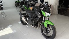 Kawasaki Z400 - фото 1