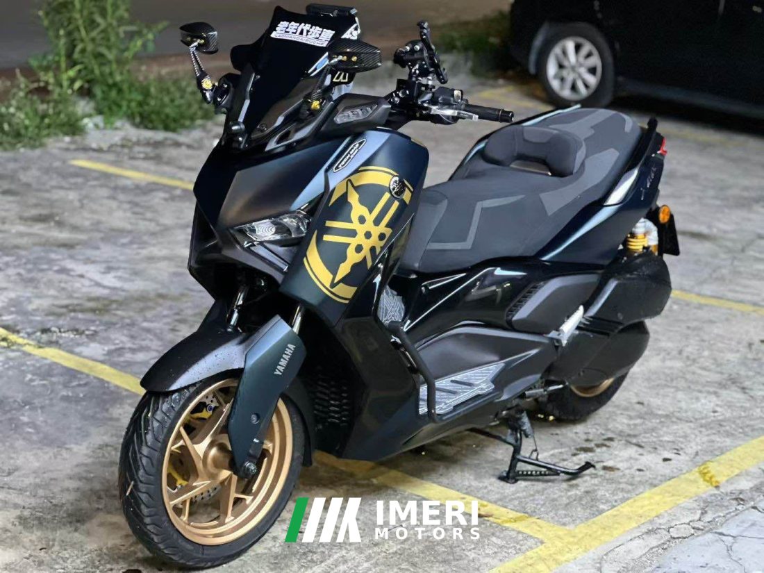 Yamaha XMAX 300 cc - мотоцикл из Китая