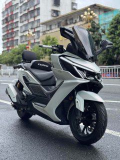 SYM Cruisym 400 - фото 1