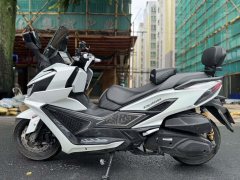 SYM Cruisym 400 - фото 3