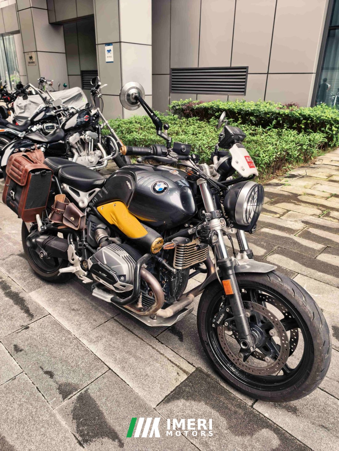BMW R NineT 1200 cc - мотоцикл из Китая
