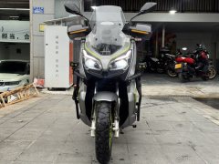 QJMOTOR Hong 150ADV - фото 2