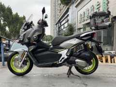QJMOTOR Hong 150ADV - фото 5