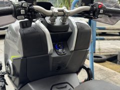QJMOTOR Hong 150ADV - фото 7