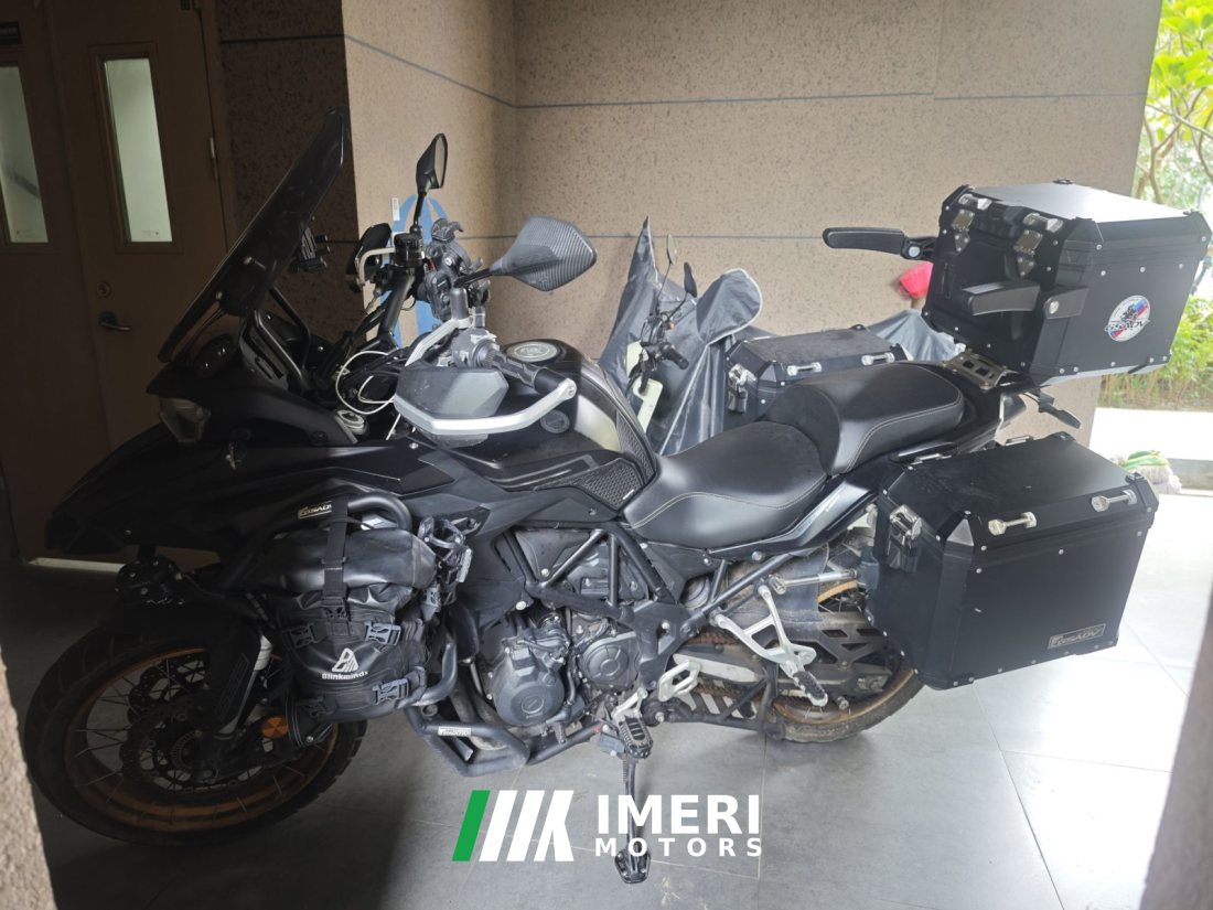 Benelli TRK552 550 cc - мотоцикл из Китая