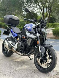 BMW F 900 R - фото 1