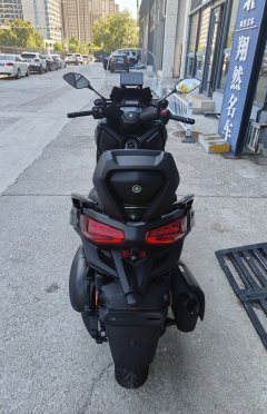 Yamaha XMAX 300 cc - фото 8
