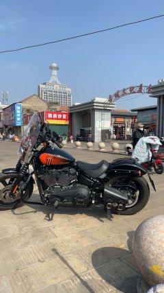 Harley-Davidson Street Bull Street Bob 1870 cc - фото 1