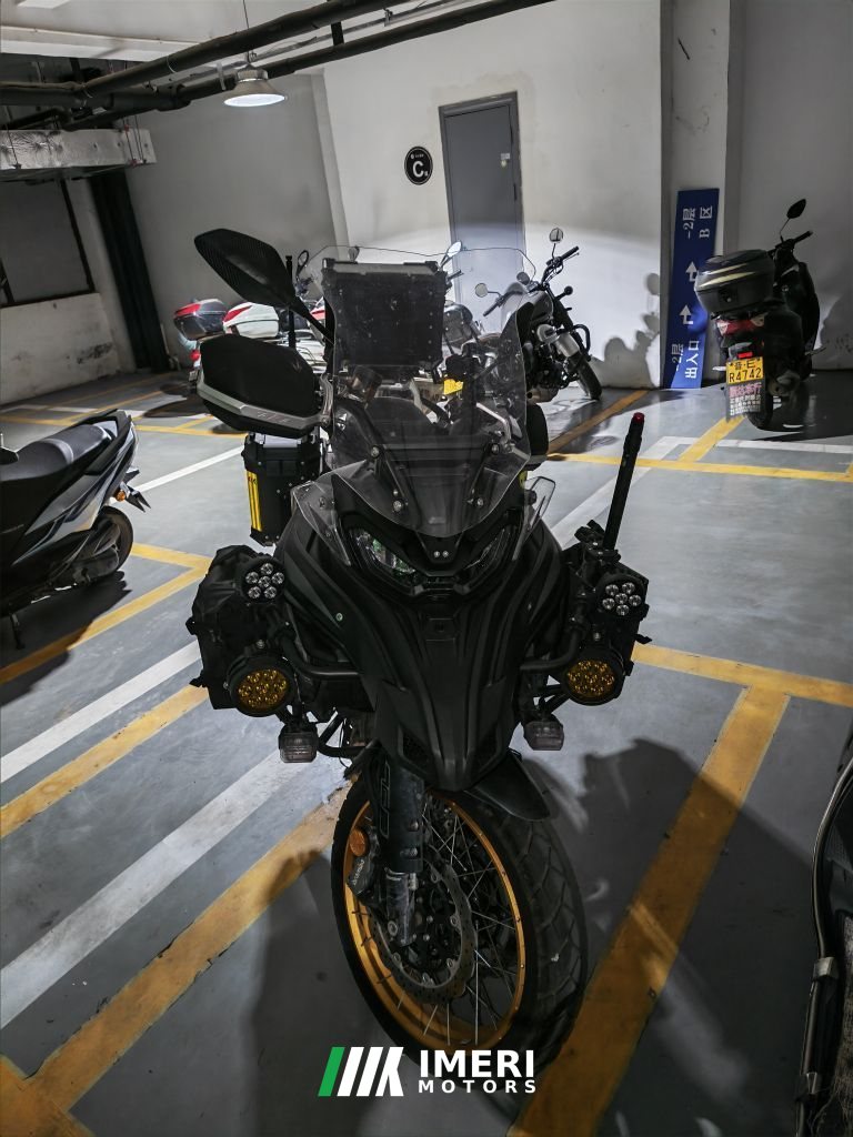 Benelli TRK702 700 cc - мотоцикл из Китая