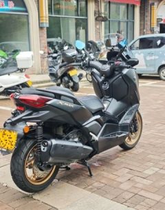 Yamaha XMAX 300 cc - фото 9