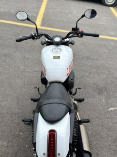 QJMOTOR Flash 300 - фото 8