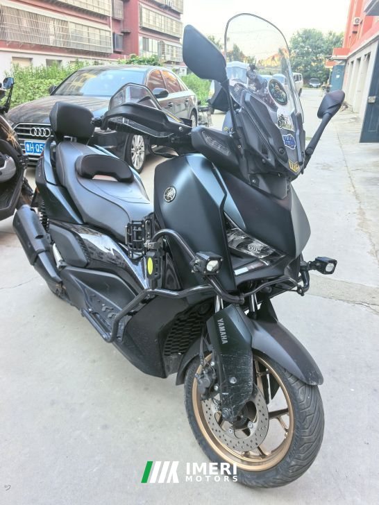 2024 Yamaha XMAX 300 cc