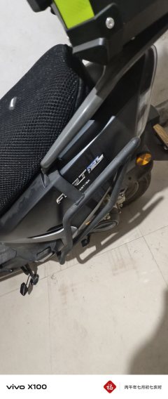 QJMOTOR Hong 125 - фото 3