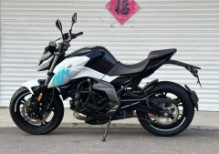 CFMOTO 400NK - фото 9