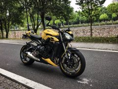 Triumph Street Triple 765 - фото 1