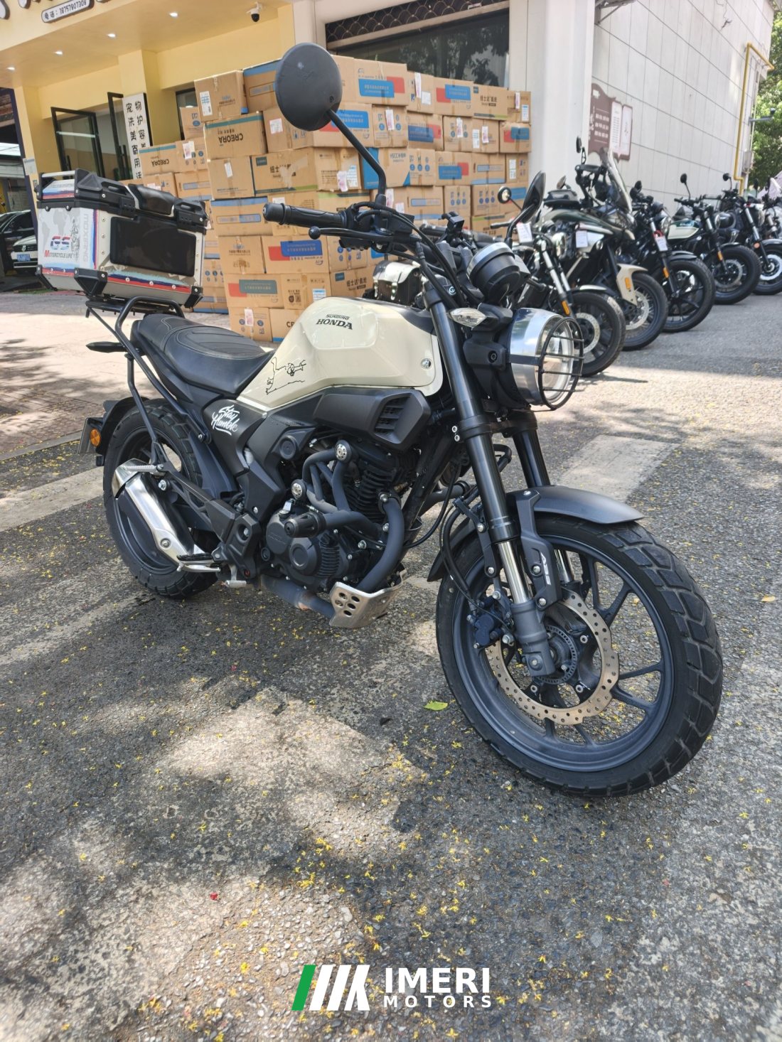 Sundiro Honda CBF190TR - мотоцикл из Китая