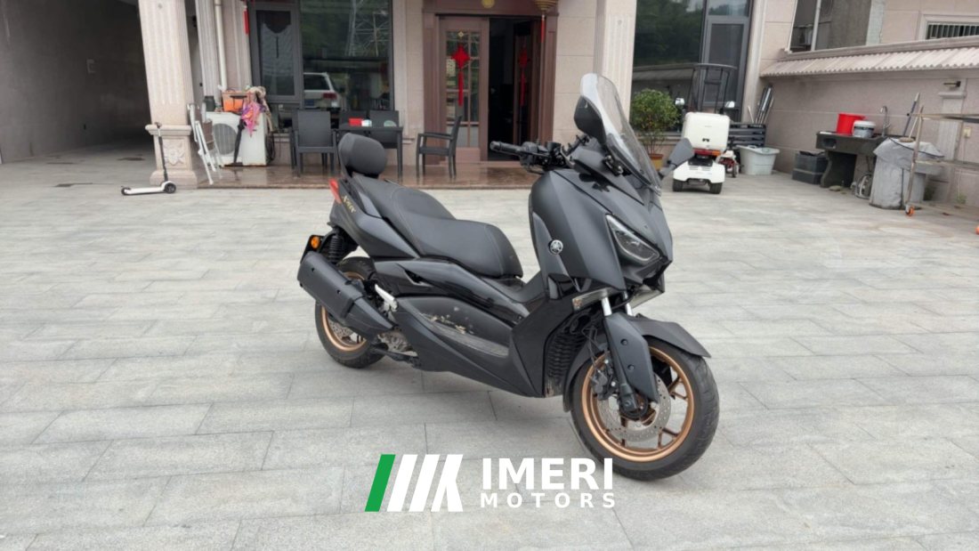 Yamaha XMAX 300 cc - мотоцикл из Китая