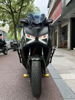 Yamaha XMAX 300 cc - фото 2