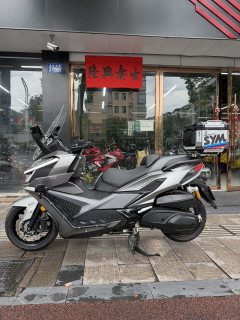 SYM Cruisym 400 - фото 4