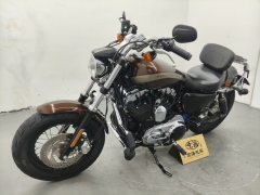 Harley-Davidson 1200 Custom - фото 2