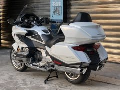 Honda Gold Wing GL1800 - фото 9