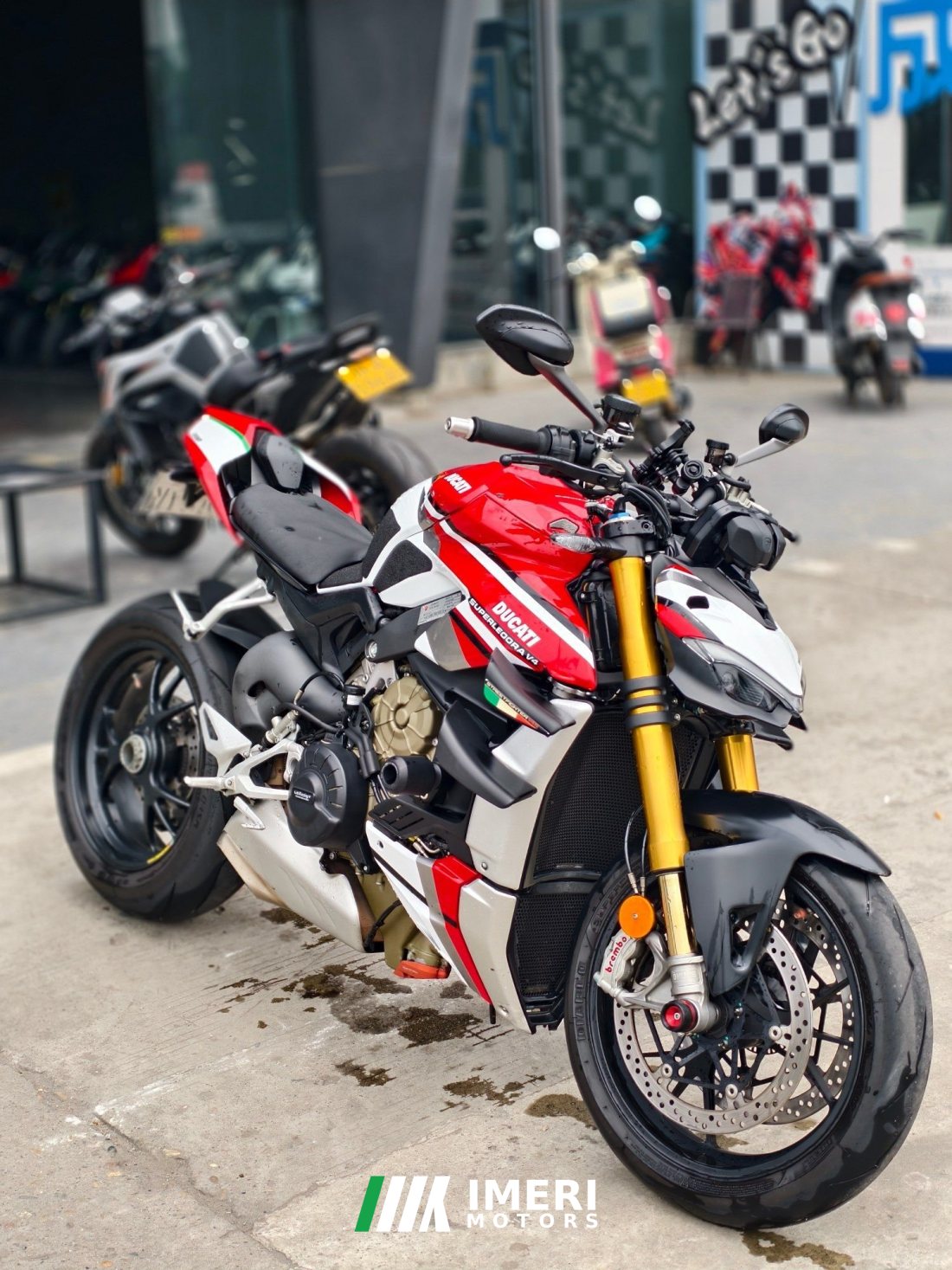 Ducati Street Fighter V4 1100 cc - мотоцикл из Китая