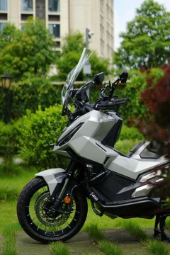 Honda X-ADV 750 - фото 1