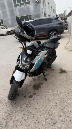 CFMOTO 400NK - фото 3