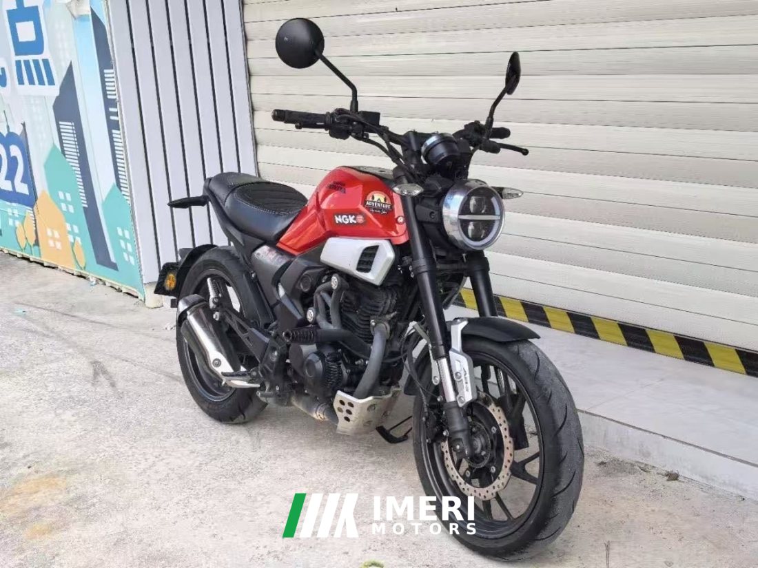 Sundiro Honda CBF190TR - мотоцикл из Китая