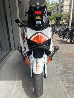 Yamaha XMAX 300 cc - фото 3