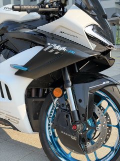 CFMOTO 675SR-R - фото 2