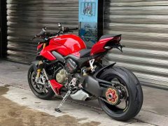 Ducati Street Fighter V4 1100 cc - фото 2