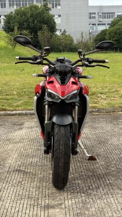 Ducati Street Fighter V2 950 cc - фото 2