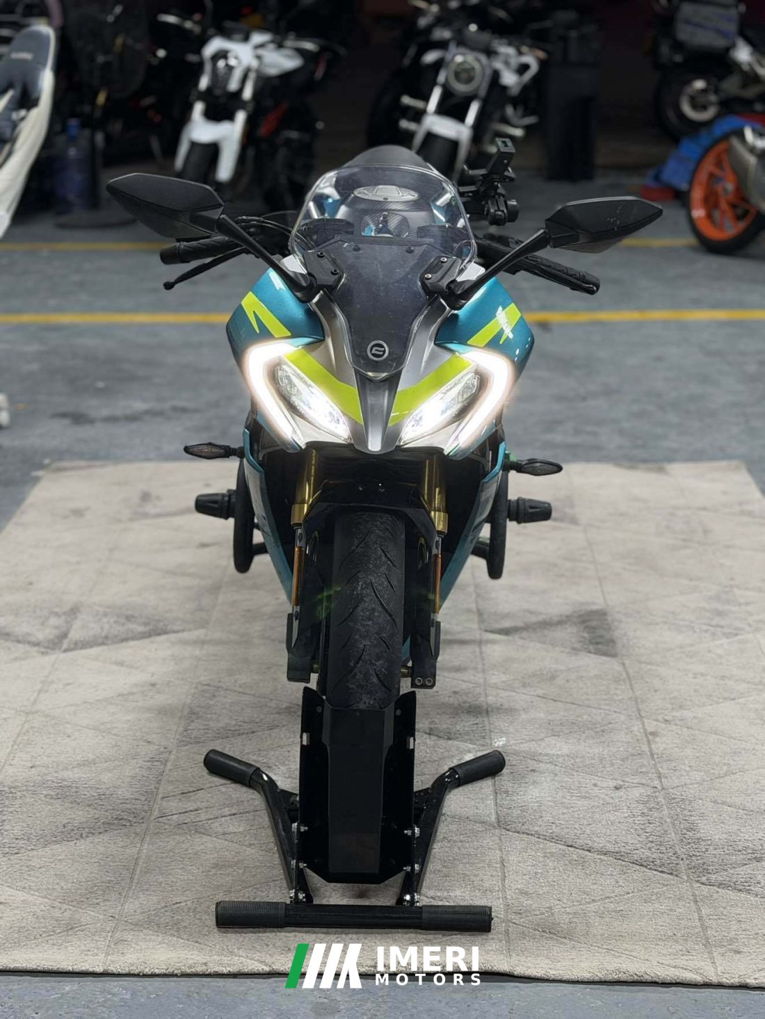 CFMOTO 250SR - мотоцикл из Китая