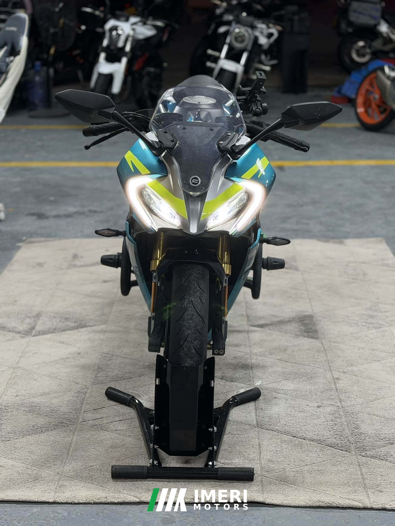 2021 CFMOTO 250SR