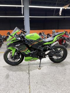 Kawasaki ZX-4R 400 cc - фото 6