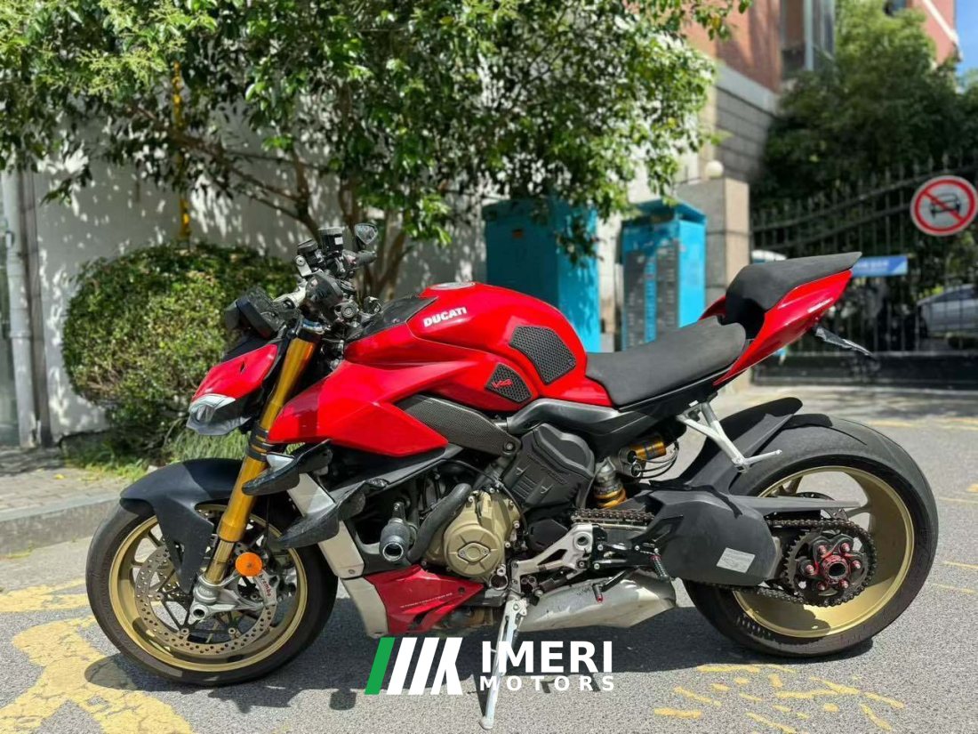 Ducati Street Fighter V4 1100 cc - мотоцикл из Китая