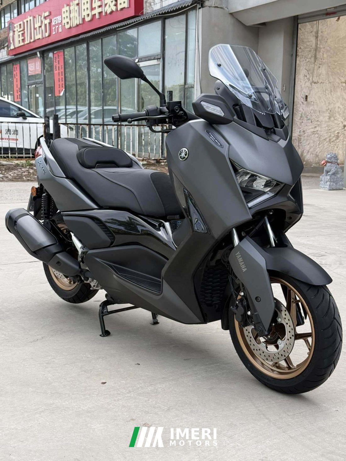 Yamaha XMAX 300 cc - мотоцикл из Китая