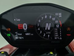 Ducati Street Fighter V2 950 cc - фото 2