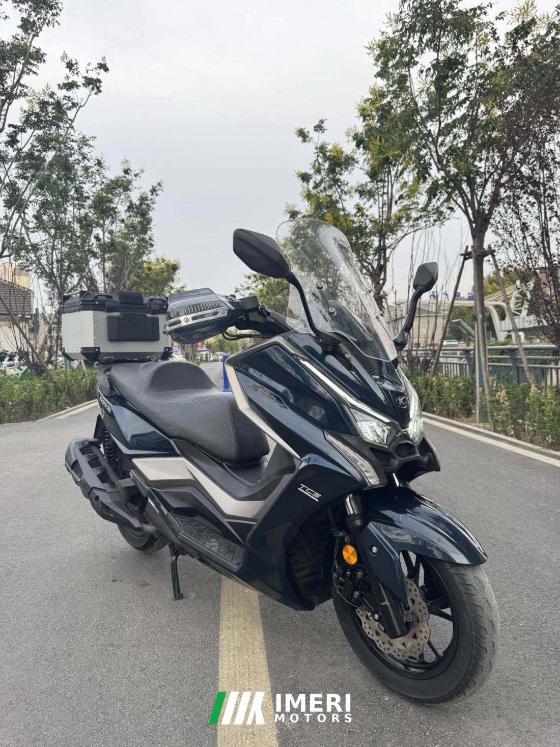 KYMCO Rowing S250 - мотоцикл из Китая