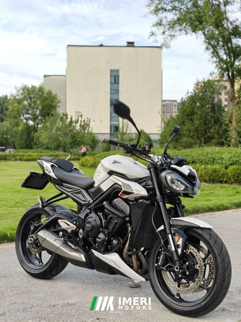 2023 Triumph Street Triple 765
