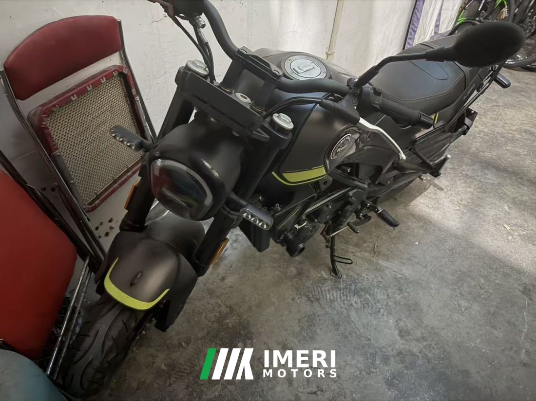 Benelli Leoncino 250 - мотоцикл из Китая