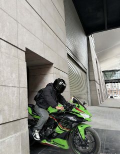 Kawasaki ZX-4R 400 cc - фото 2