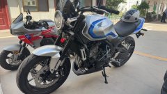 Honda CB500 Super Four - фото 5