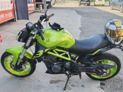 Benelli TNT 300 / BN 302S - фото 1