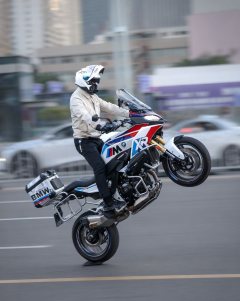 BMW F 900 XR - фото 3