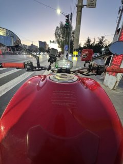 Ducati Monster 821 - фото 2