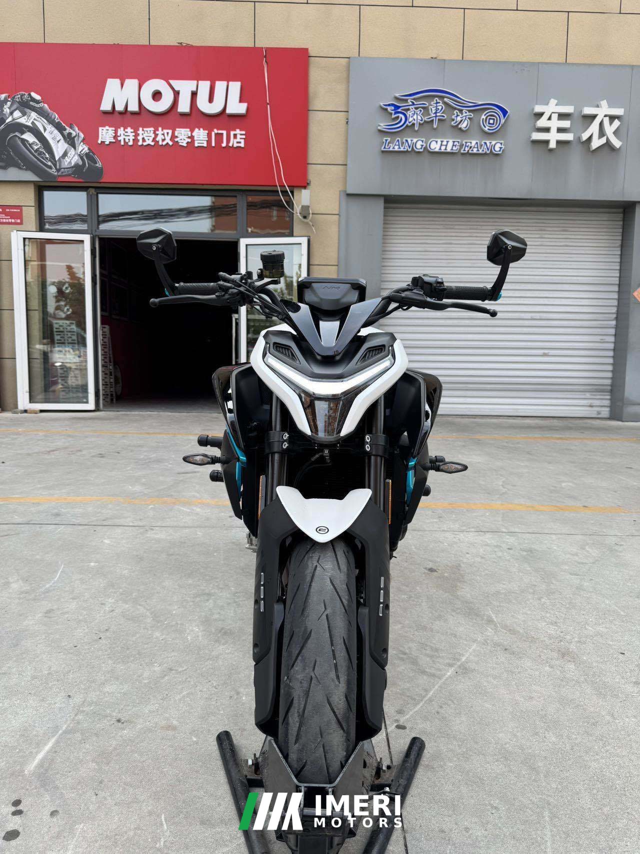 2025 CFMOTO 675NK
