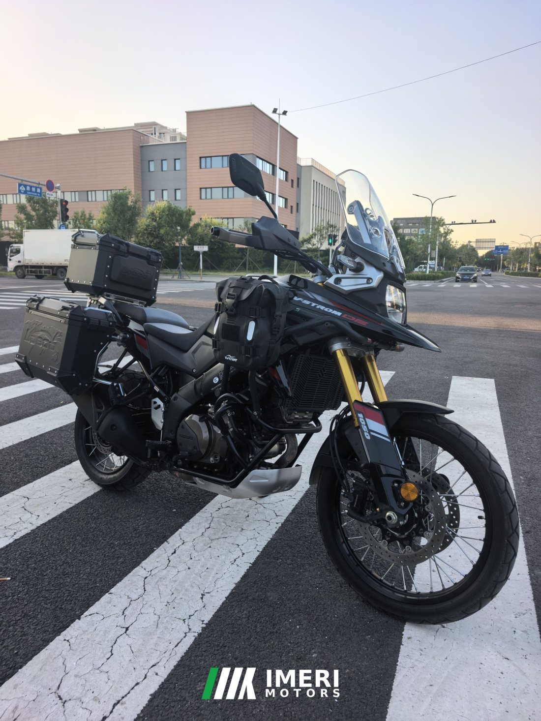 Suzuki V-Strom 1050 - мотоцикл из Китая