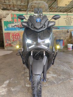 Yamaha XMAX 300 cc - фото 3